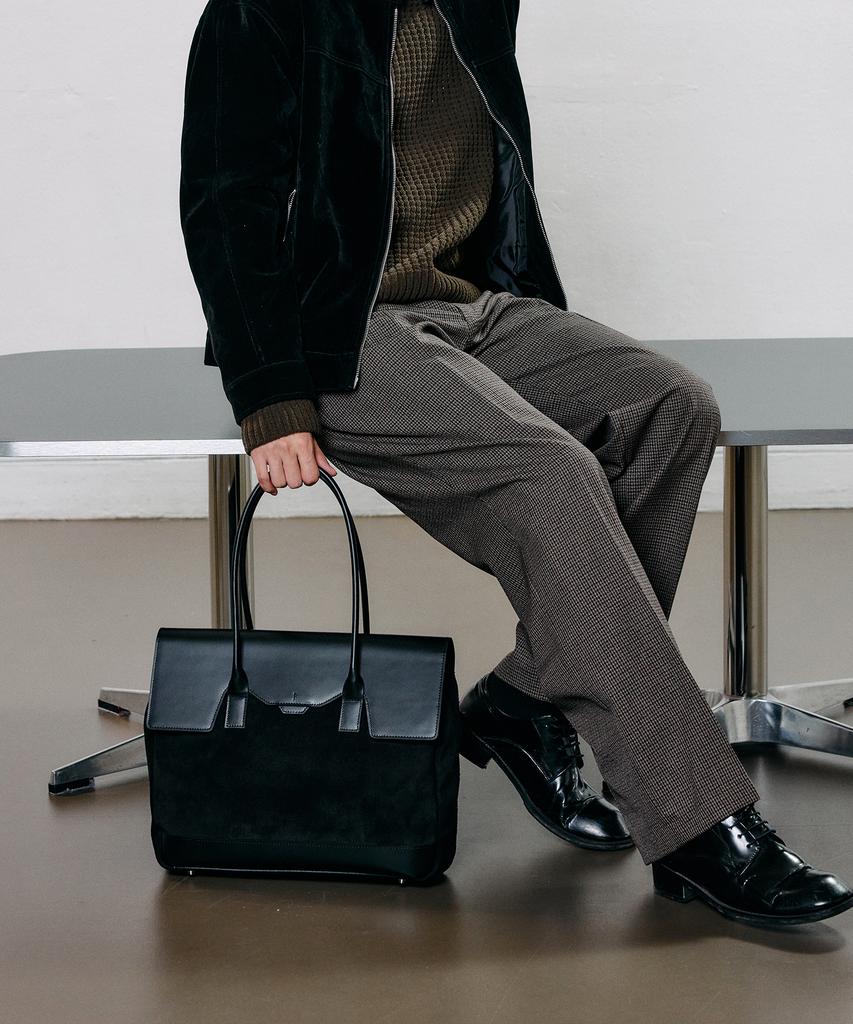 Bedford11Th Polygon Large Flap Tote [Black Real Suede Combo]