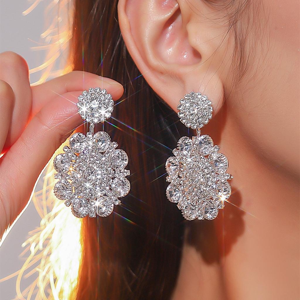 Temperament Luxury Long Leaf Earrings Shiny Diamond Earrings Elegant Trend Earrings Jewelry Women's Earrings