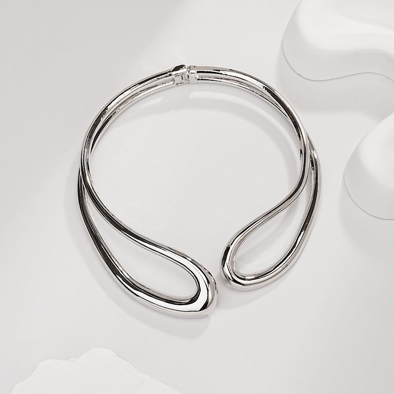 European-American Trendy Double-Layer Wrap Choker Necklace - Simple, Fashionable, Exaggerated Style