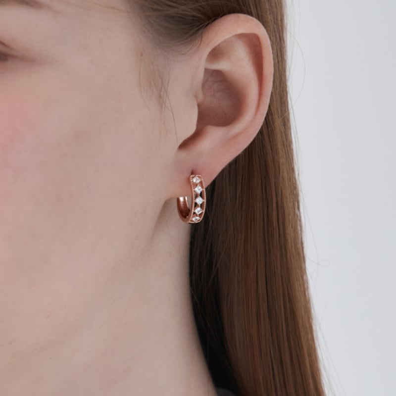 CRANNE Серьги-кольца с квадратным камнем 14K, застежка-щелчок C24EGP207