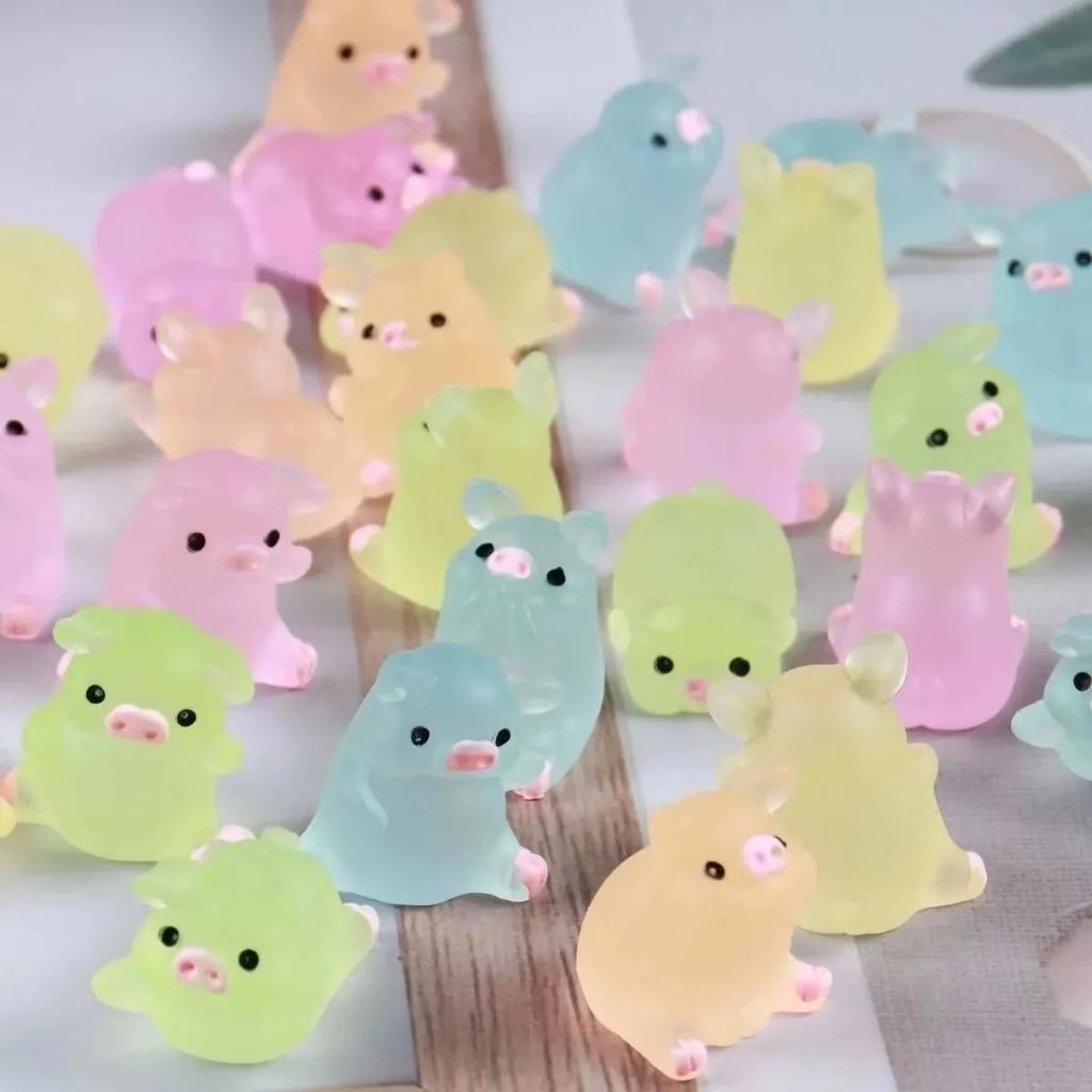 10 шт./лот, светящиеся разноцветные миниатюры свиней, сказочный сад, украшение для кукольного домика, террариум с мхом, микропейзаж, поделки из смолы