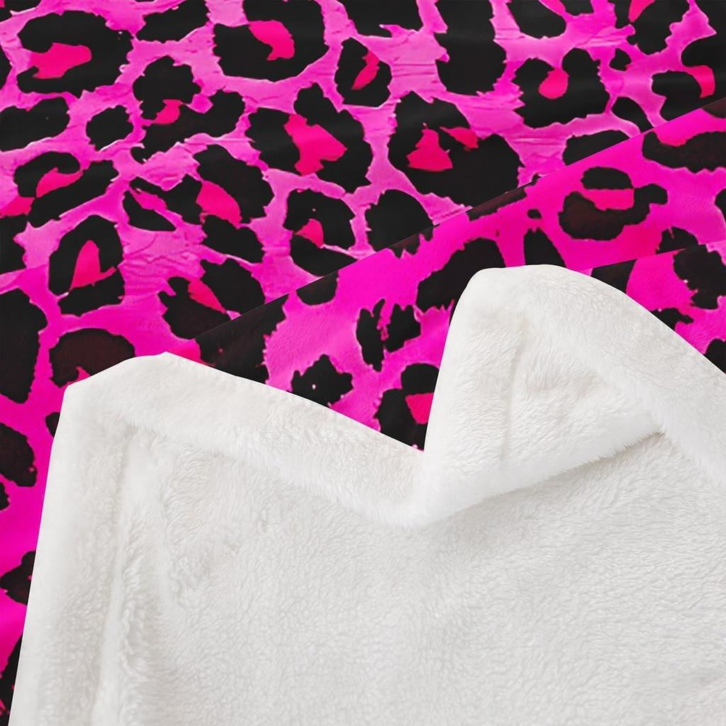 Pink Leopard Print Blanket Animal Pattern Soft Throw Bold Fashion Design Bedroom Decor Wild Style Cozy Home Textile