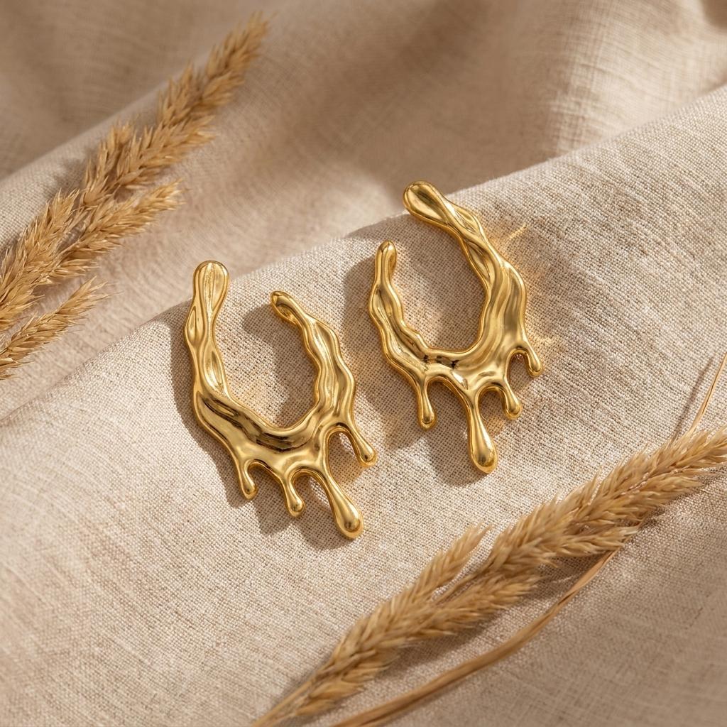 Vintage Enamel Flowers Cute Huggies Hoop Earrings for Women Boho Colorful Engraved Flower Circle Ear Buckle Trendy Jewelry Gift