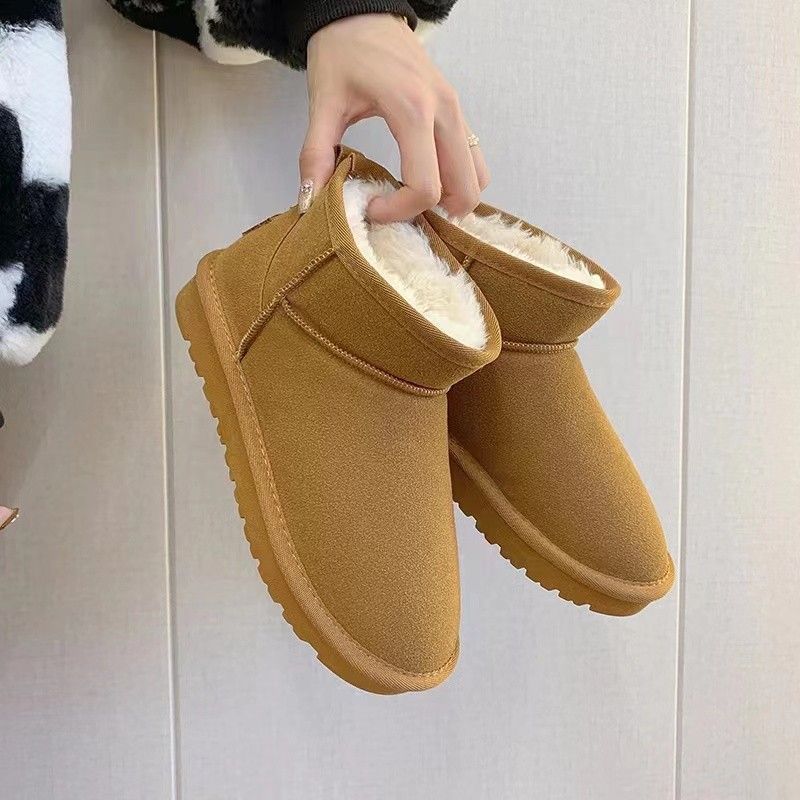 Snow Boots Women's Winter Velvet Thickened 2024 New Sleeve Warm Bread Shoes Flat Bottom Non-slip Lightweight Cotton Shoes