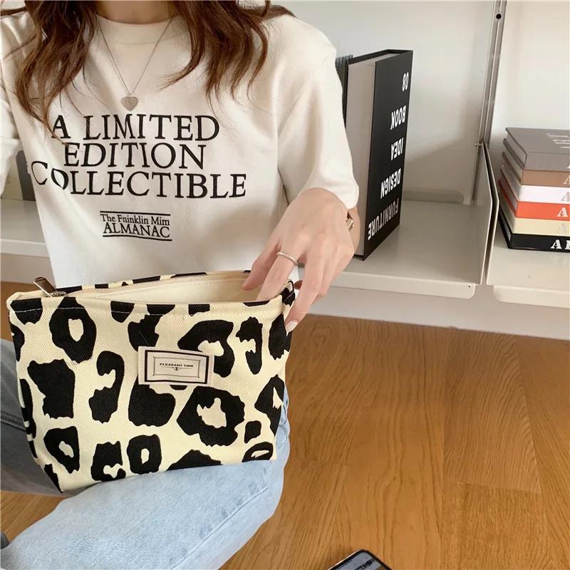 Pink Leopard Print Women's Cosmetic Bag Retro Flower Ladies Small Clutch Purse Travel Handbags Schoolgirl's Pencil Storage Bags