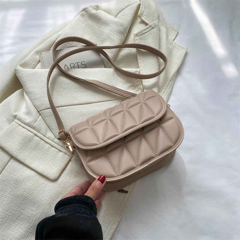Stylish Minimalist Women's Crossbody Bag For Autumn Season Trendy Casual Use
