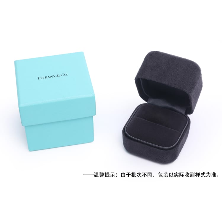 TIFFANY & CO. Тиффани и Ко. Коллекция 18-каратных золотых колец Унисекс GRP10240