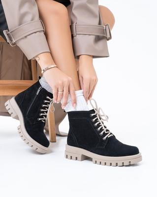 Замшевые ботинки с бежевыми контрастными вставками ISSA Plus