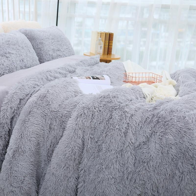 3 Pieces / Set of Luxury Plush Artificial Blanket Bedding Set Winter Warm Pillowcase Quilt Cover