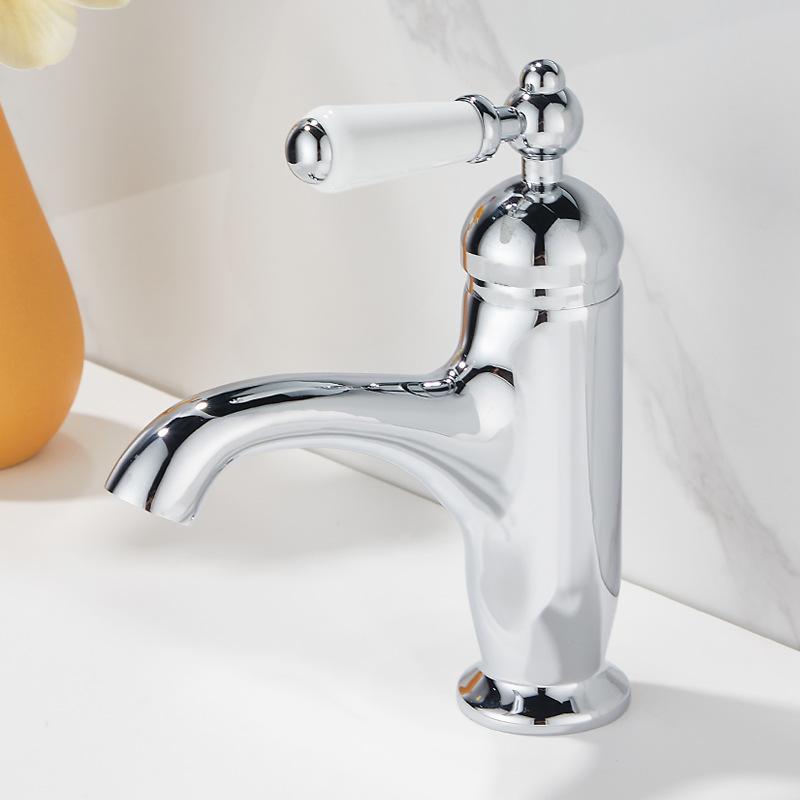 Смеситель для раковины с покрытием под золото Хромированные смесители для горячей и холодной воды Старинный смеситель для раковины Смесители Керамическая ручка Черные смесители для раковины