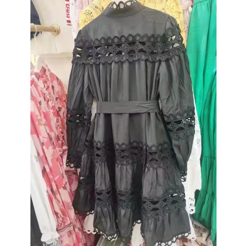 Австралийская мода: Платье феи свободного кроя с кружевным сращиванием ранней весны