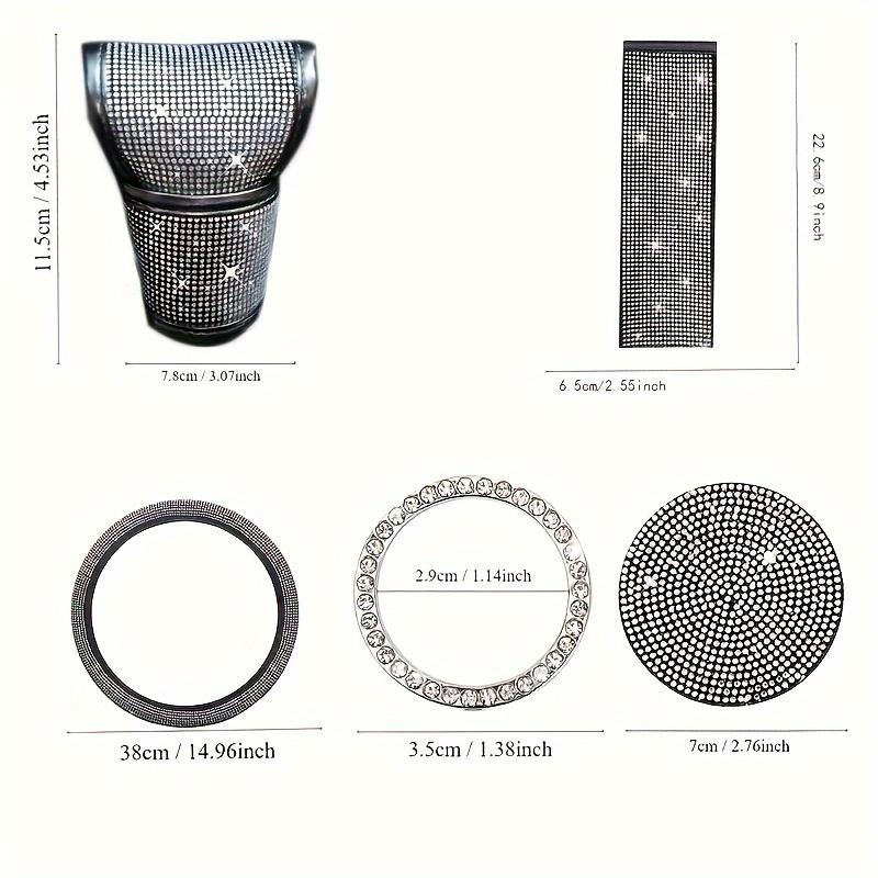 Стильный и блестящий набор из 8 предметов для украшения салона автомобиля искусственными стразами.