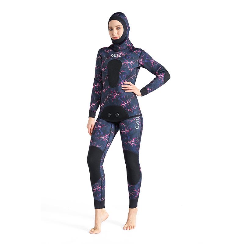 Женский гидрокостюм 3 мм с капюшоном для подводной охоты и дайвинга - Двухсекционный для теплого зимнего плавания, серфинга и рыбалки.