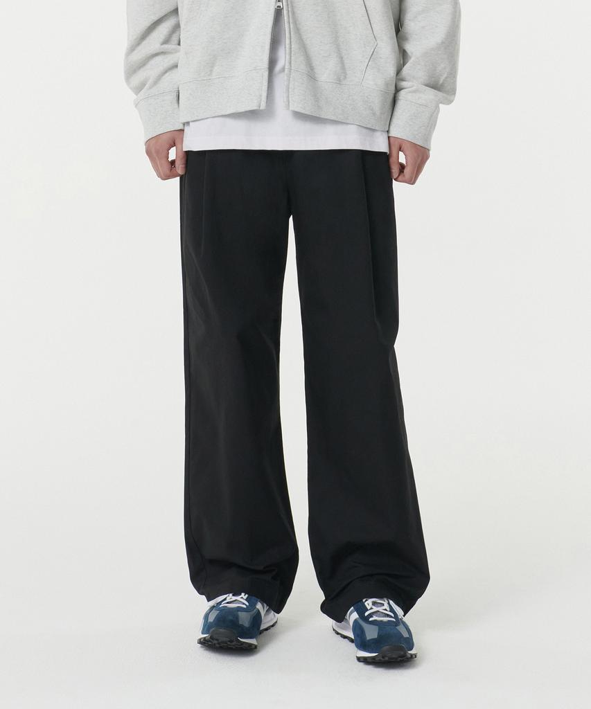 MUSINSA STANDARD Cotton Deep Tuck Wide Elastic Waist Pants [Black]