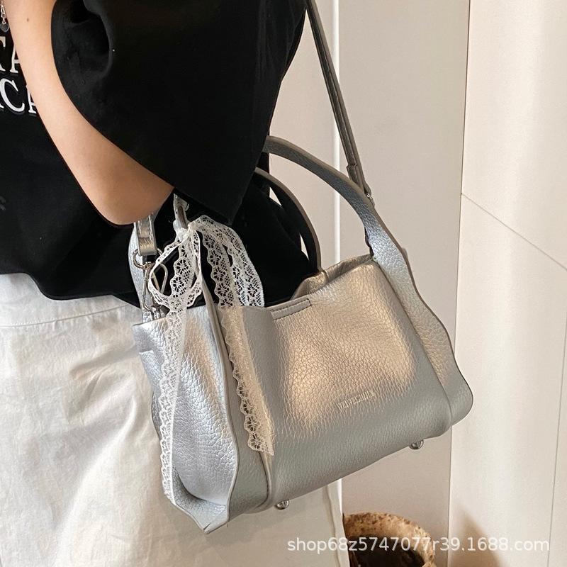 Spring Portable Vegetable Basket Bag Women's Spring Sweet Korean Niche Bucket Bag Guava Shoulder Messenger Bag