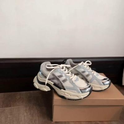 Сеульский блогер~ Весна и осень 2025 Новые Космические Серебристые Сетчатые Кроссовки на Платформе для Повседневной Ходьбы Кроссовки "Папины"