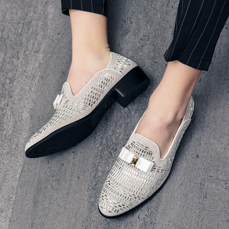 Независимая станция Большой размер Стразы Повседневная кожаная обувь Персонализированные кроссовки Мужская обувь Модные остроносые Блестящие бриллианты Маленькая кожаная обувь