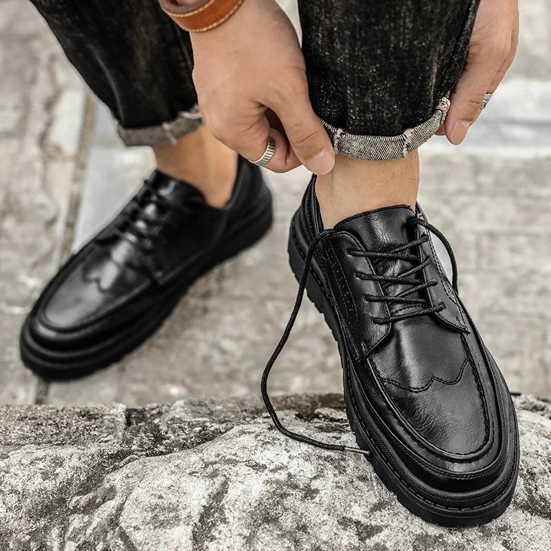 Fashion Men Dress Shoes Lace Up Falt Casual Shoes Man Leather Soft Bottom Male Borgue Shoe Nonslip Outdoor Men Shoes Chaussure Homme