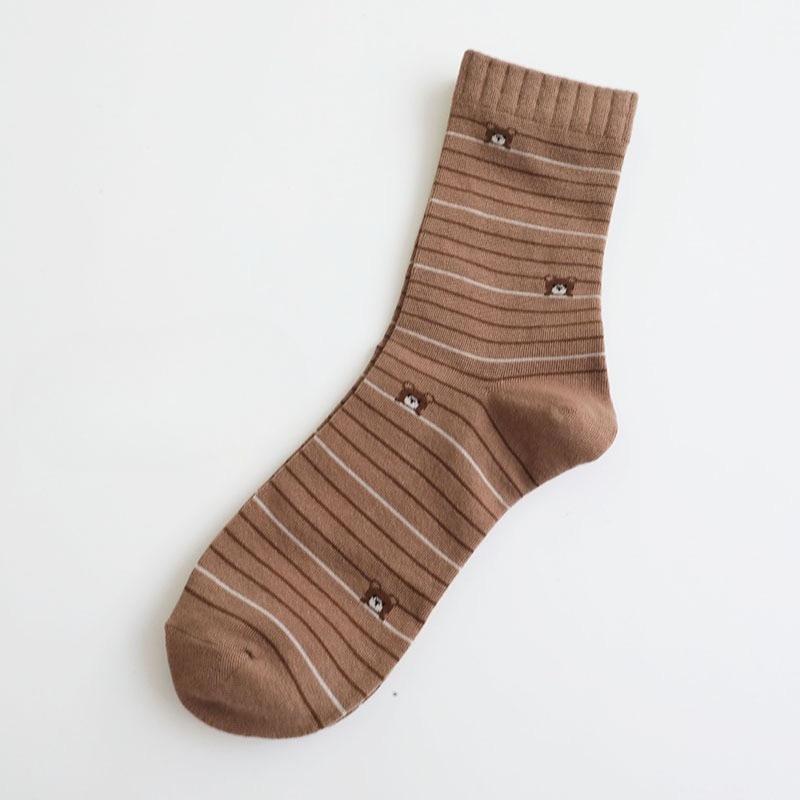 Носки с Мишкой Женские Носки до середины икры Весенне-летние стили Милые и Модные Мультяшные Универсальные и Повседневные Носки