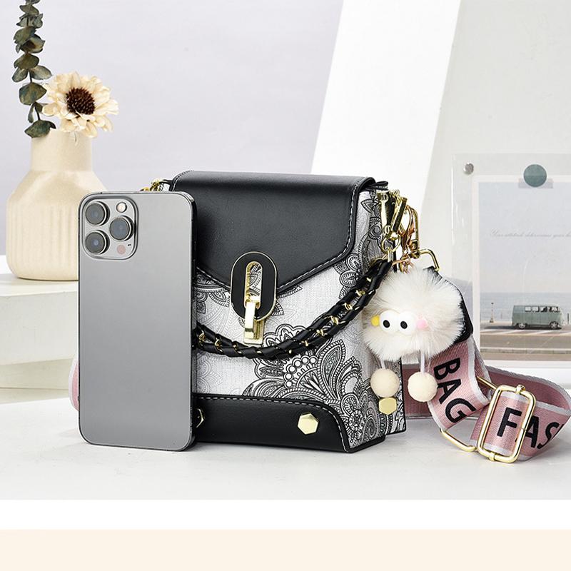 Small Crossbody Bags for Women Fashion Cell Phone Clutch Purse Handbags Lady Shoulder Bag with Wide Strap For Daily Commuting