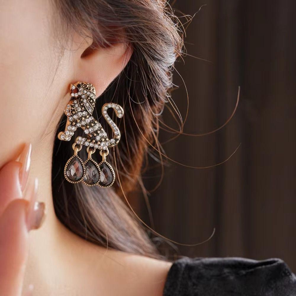 Винтажные серьги-кисточки в виде льва, нежные женские украшения, серьги-капли с бахромой, свадьба