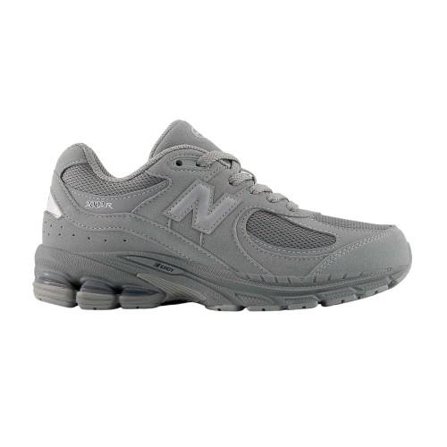 Детские кроссовки New Balance 2002 из замши