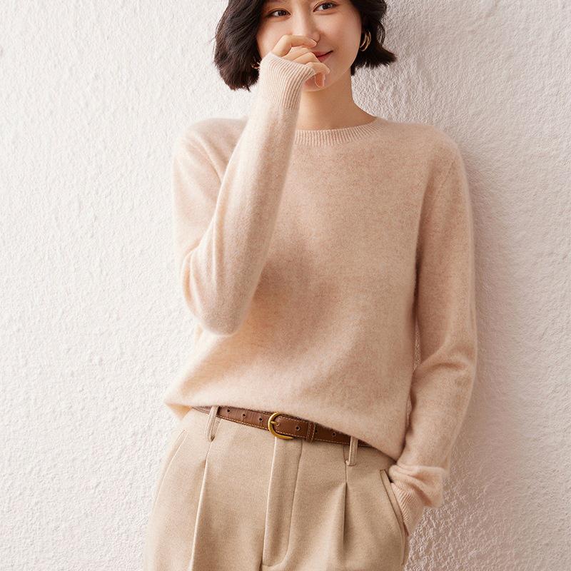 Women's Seamless Cashmere Round Neck Pullover - Loose Fit Casual Knitwear Base Layer for Autumn & Winter