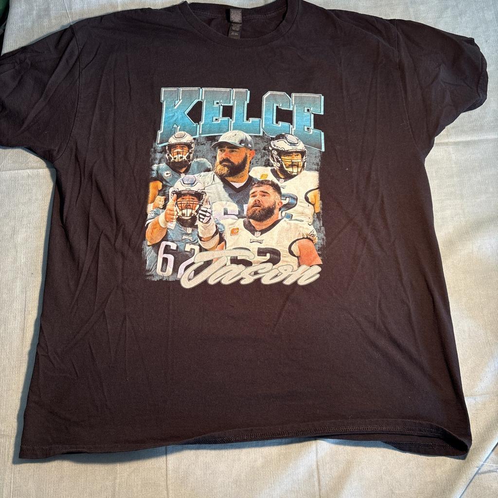 Gildan Heavy Cotton Black Jason Kelce Graphic Men’s XL Crew Neck T-Shirt Unisex T-Shirt