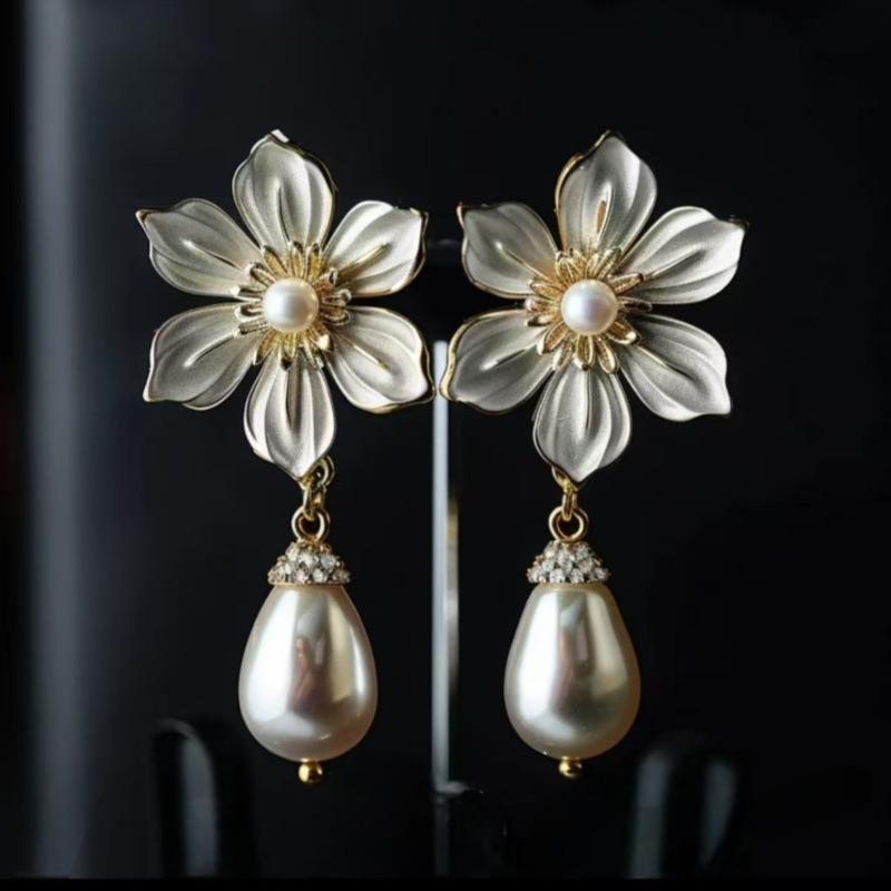 Винтажные круглые серьги с инкрустацией белым искусственным жемчугом, геометрические, креативные, золотистого цвета, серьги-подвески для женщин, ювелирные изделия
