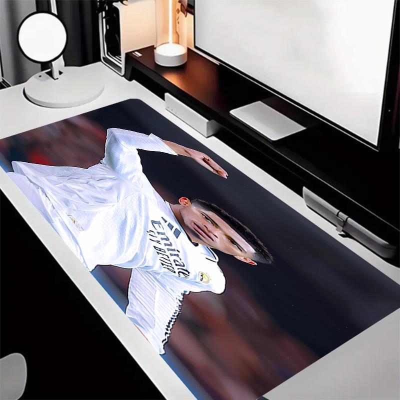 Jude Bellingham Theme Premium Non-slip Mouse Pad with Stitched Edges,Durable Rubber Material,for Desktop & Gaming Great Gifts