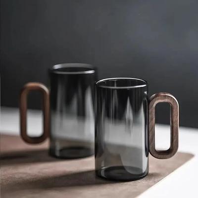 Чашка для воды из боросиликатного стекла для дома, гостиная, цвет пепла сигареты, деревянная ручка, пустая вертикальная чашка для чая из ореха