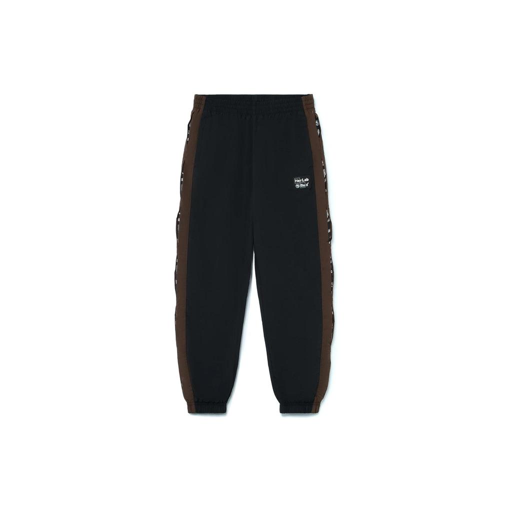 Женские брюки Li Ning Badfive Basketball Series с принтом букв и свободными манжетами, черные AYKR540-2