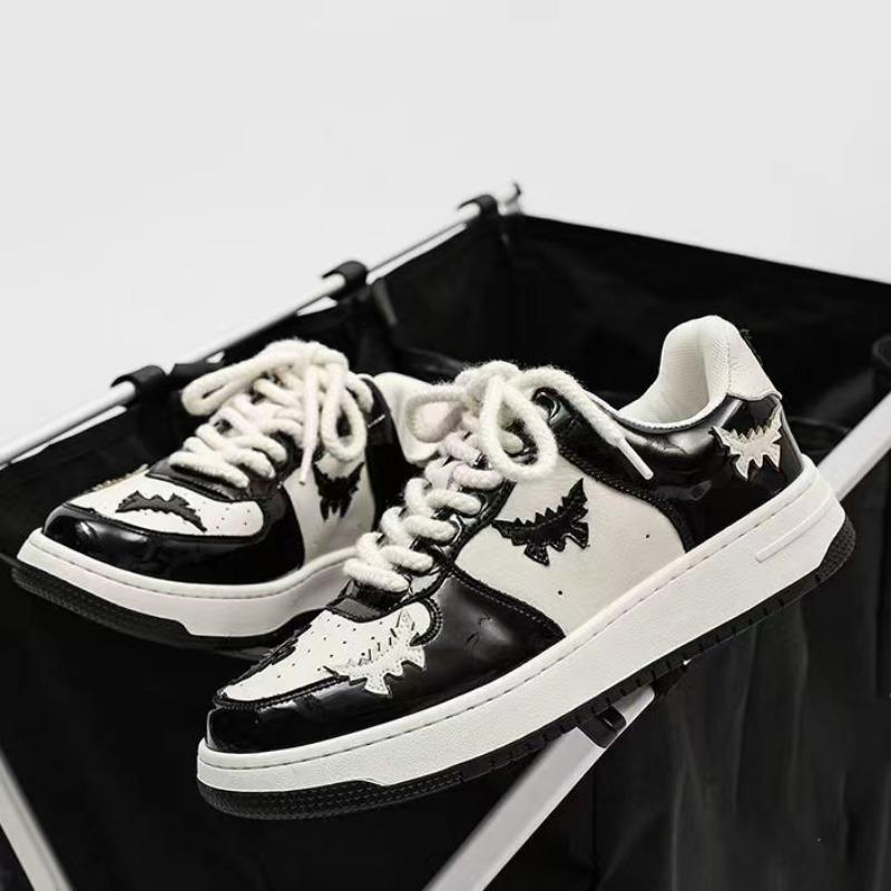 Women Autumn Y2k Breathable Couple Sneaker Red Bat Pattern Winter Man Skateboard Shoes Gothic Vintage Designer Shoes Size 35-44