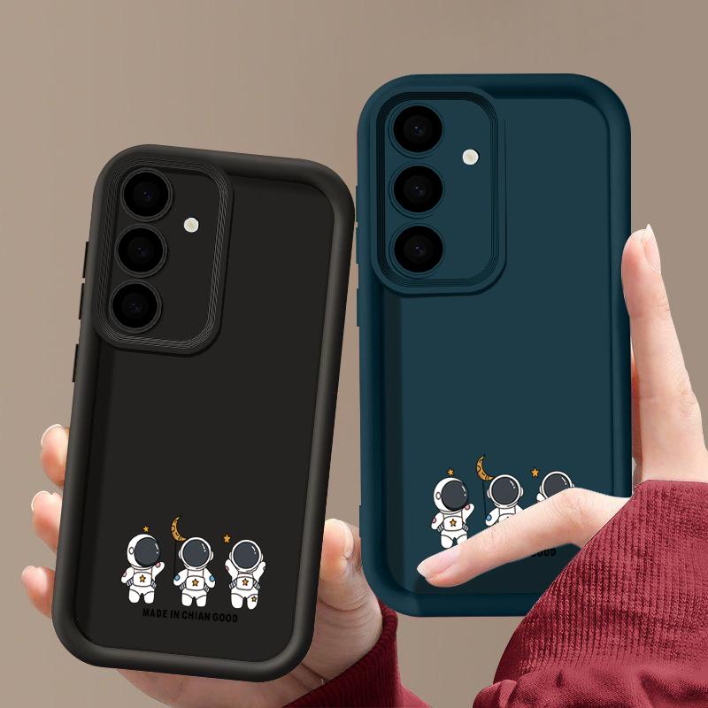 Мягкий противоударный чехол с принтом маленького астронавта для телефона Samsung S25 Ultra S24 FE S23 Plus S22 A56 A36 A16 A55 A06 A05 A15 A35 A54 Матовый чехол-бампер из ТПУ