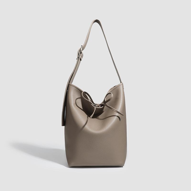 2025 New Vintage Bucket Bag for Women, Large Capacity Soft Leather Tote Bag, Single Shoulder Crossbody Commuter Mother-Daughter Bag