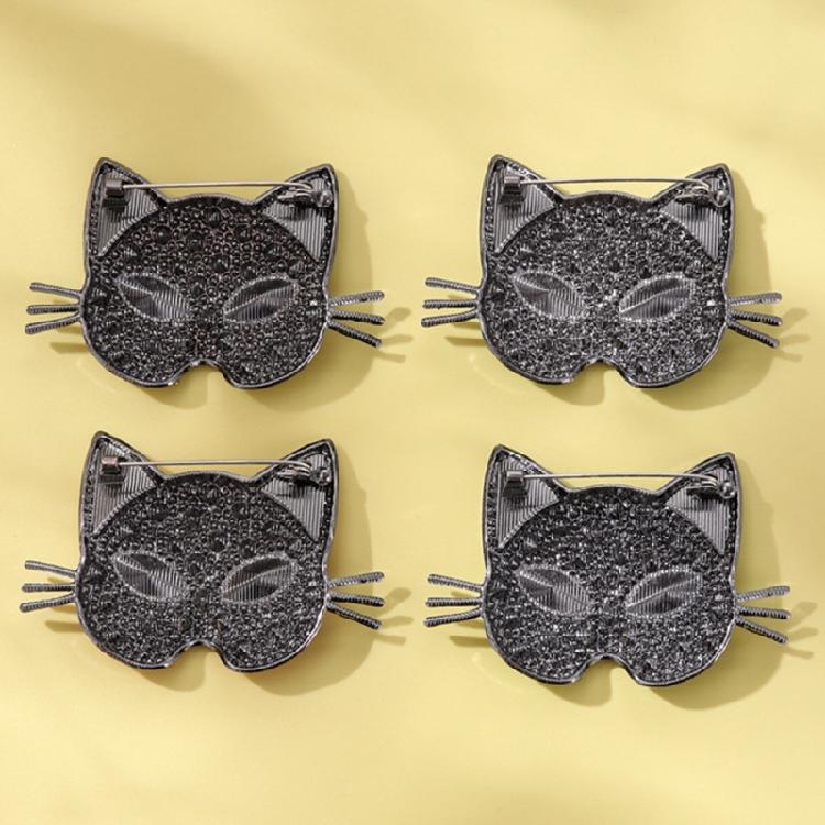Stylish Cats Head Brooch With Glittering Crystals Versatile Accessory For Formal Attire And Casual Outfits