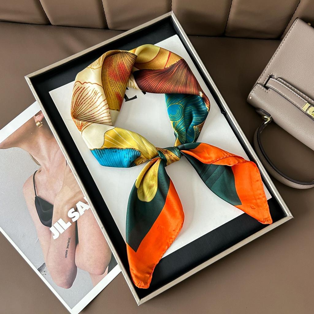 Шелковый шарф женский модный универсальный высокий смысл 70 квадратный шарф защита шеи шарф ретро шарф сумка