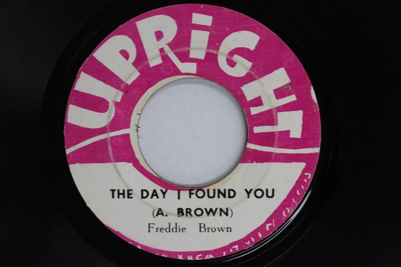 7-дюймовая пластинка FREDDIE BROWN PABLOVE BLACK The Day I Found You Nightly Wonde NONE UPRIGHT 1970 Ямайка Регги Ска Даб Б/у