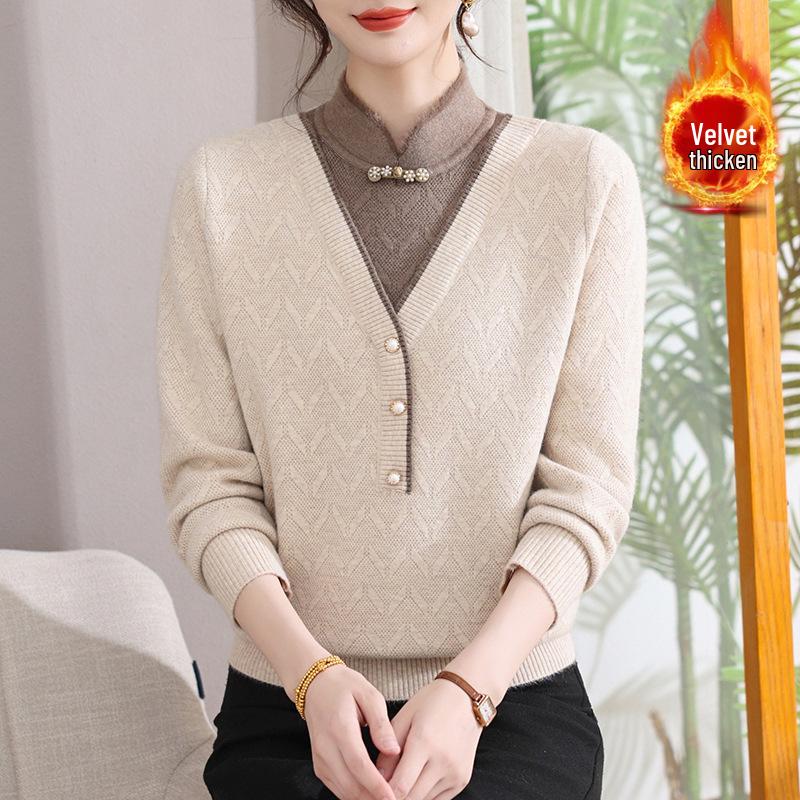 Mom's Stylish Improved Cheongsam Top: Middle-Aged Women's Velvet-Thickened Winter Sweater