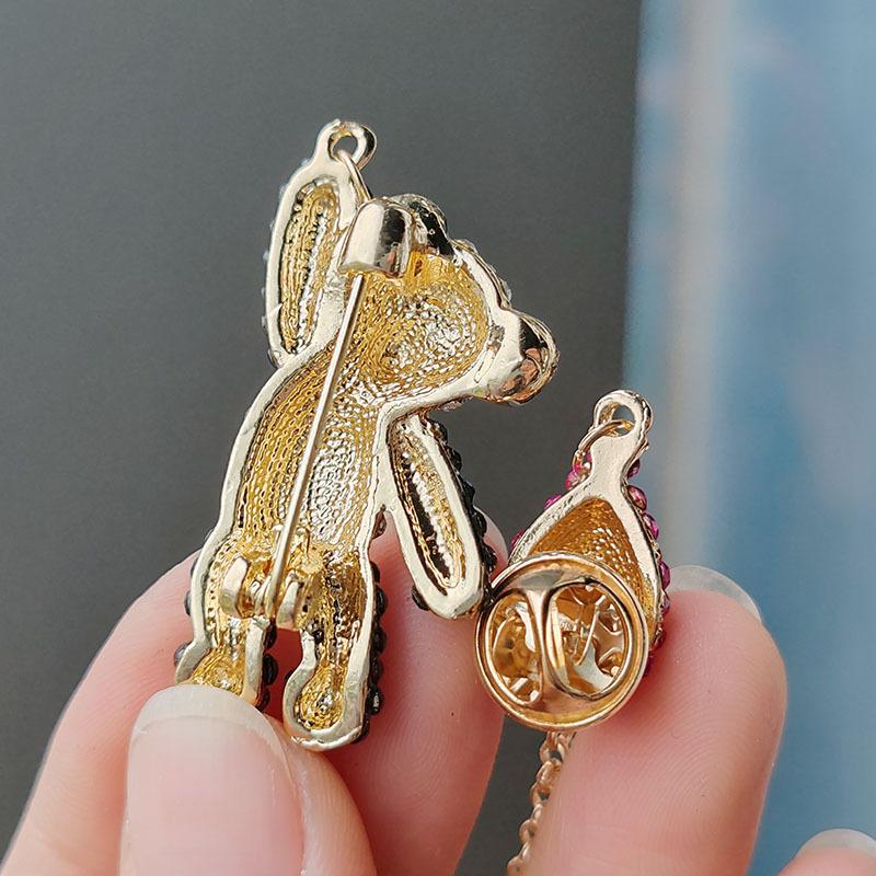 Популярный хит продаж, корсаж из сплава со стразами, мультяшные панды, полные бриллиантовые булавки, броши, универсальная одежда для женщин оптом