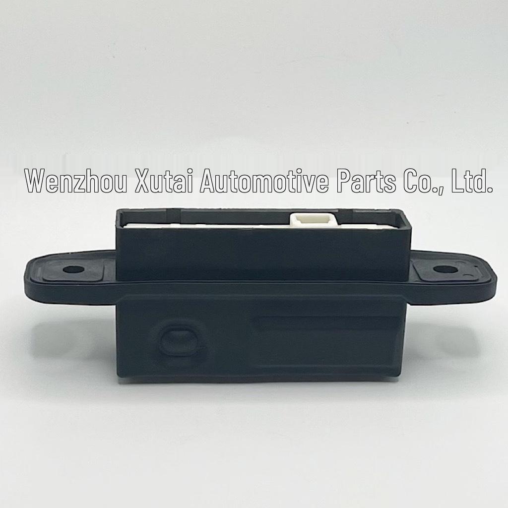 Trunk Tailgate Switch for Toyota Highlander/Lexus 84840-0E040 28040