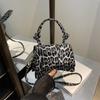 Leopard Print Retro Fashion Elegant Versatile Casual Portable Single Shoulder Oblique Span Women'S Small Square Bag