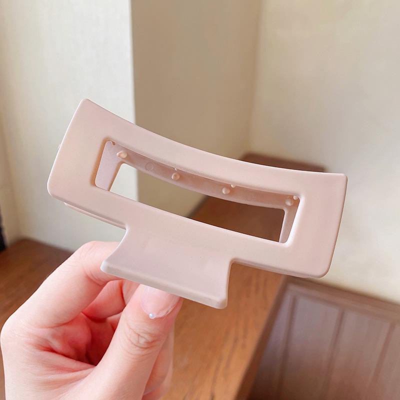 Большая женская шпилька высокого класса: Новая модель Shark Clip 2025 года на осень/зиму