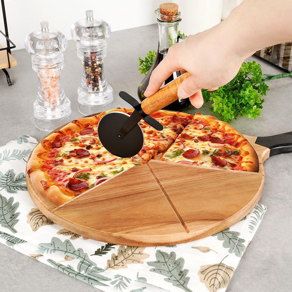 Round wooden pizza board with knife 30 cm 2 pcs.