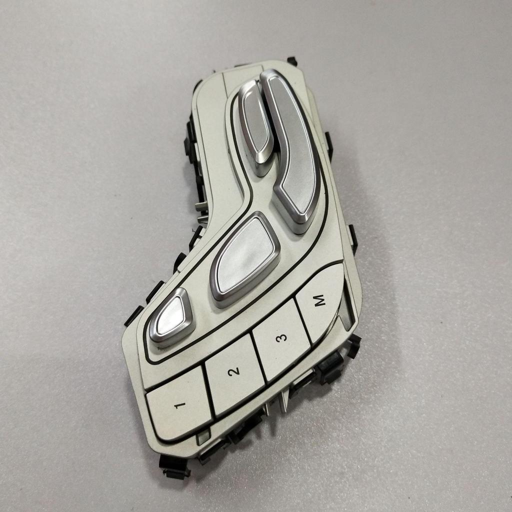 Переключатель управления левым сиденьем Mercedes-Benz W213 2139050004