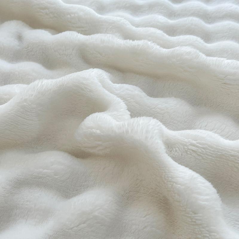 White Luxury Imitation Fur Plush Blanket Warm Super Soft Blankets Bed Sofa Cover Fluffy Throw Blanket for Bedroom Couch Travel