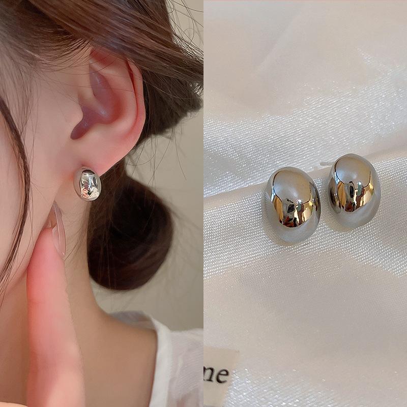 2024 New Fashion Gold Color Matte Metal Button Stud Earrings Minimalist Round Coin Earrings For Women Party Weddings Jewelry