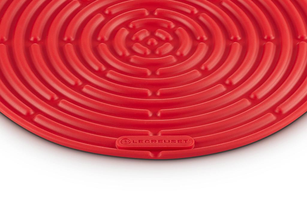 Le Creuset Silicone Pot Holder 20cm Cherry Red