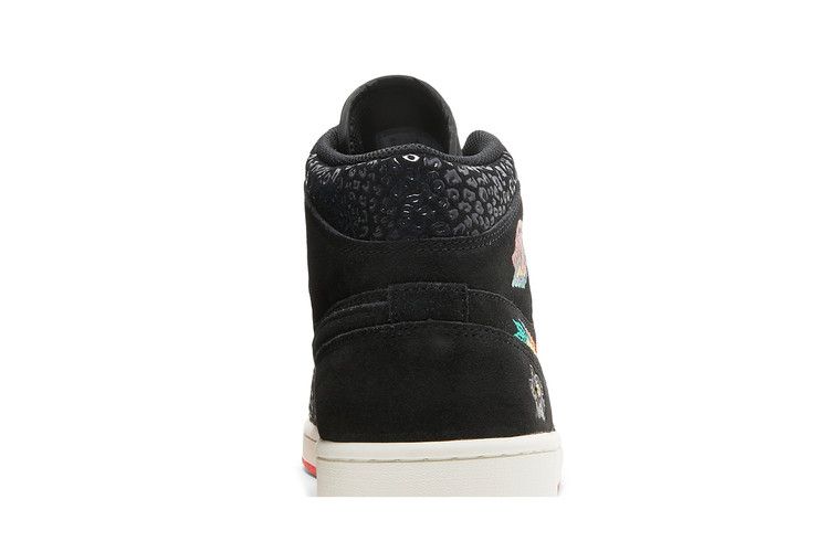 Jordan 1 Mid SE Siempre Familia