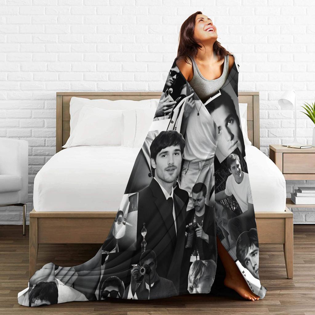 Jacob Elordi Blankets Quality Soft Warm  Throw Blanket Winter Travel Office Couch Bed Print Bedspread